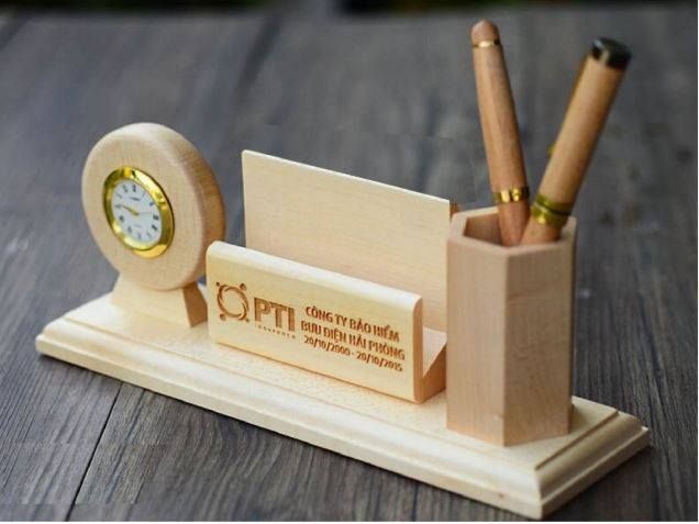 Desk organizer (wooden)